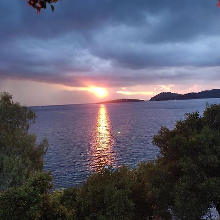 Korakias Seaview Villa Yénion Екстериор снимка